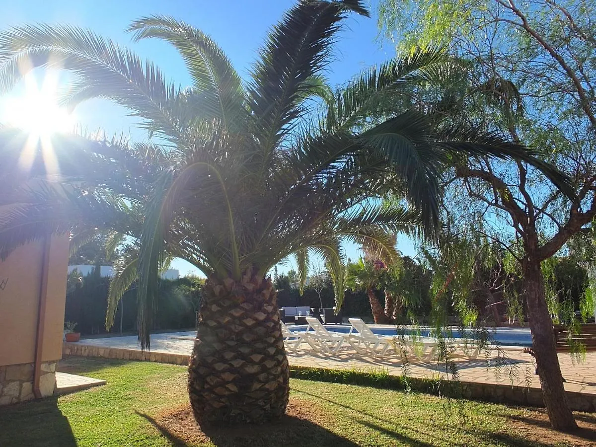 Villa Nerea With Air Conditioning & Private Swimming Pool Only 400M To The Beach Ideal For Families L'Ametlla de Mar