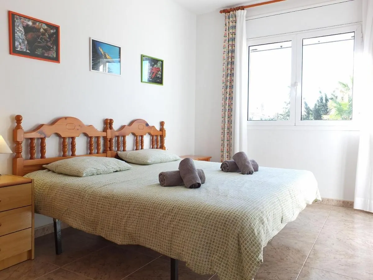 Villa Nerea With Air Conditioning & Private Swimming Pool Only 400M To The Beach Ideal For Families L'Ametlla de Mar